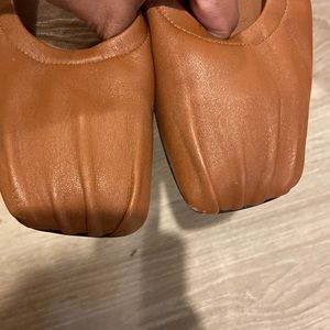 Frame flats cognac tan brown leather